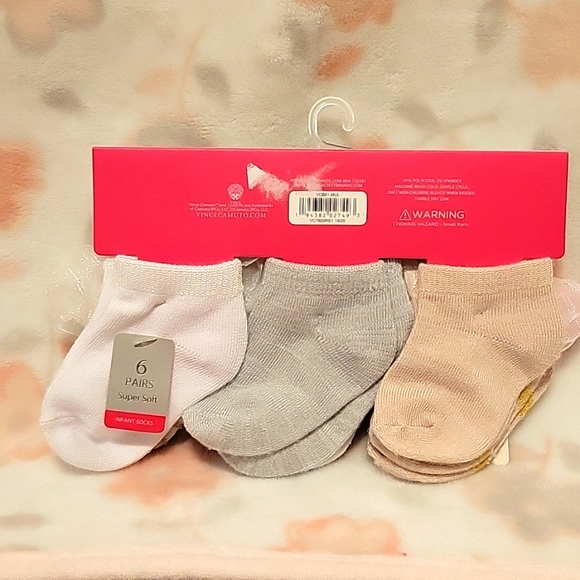 NWT Vince Camuto Baby Girl Socks - Picture 5 of 5